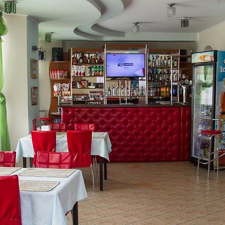 Sary Arka Hotel Pavlodar Eksteriør billede