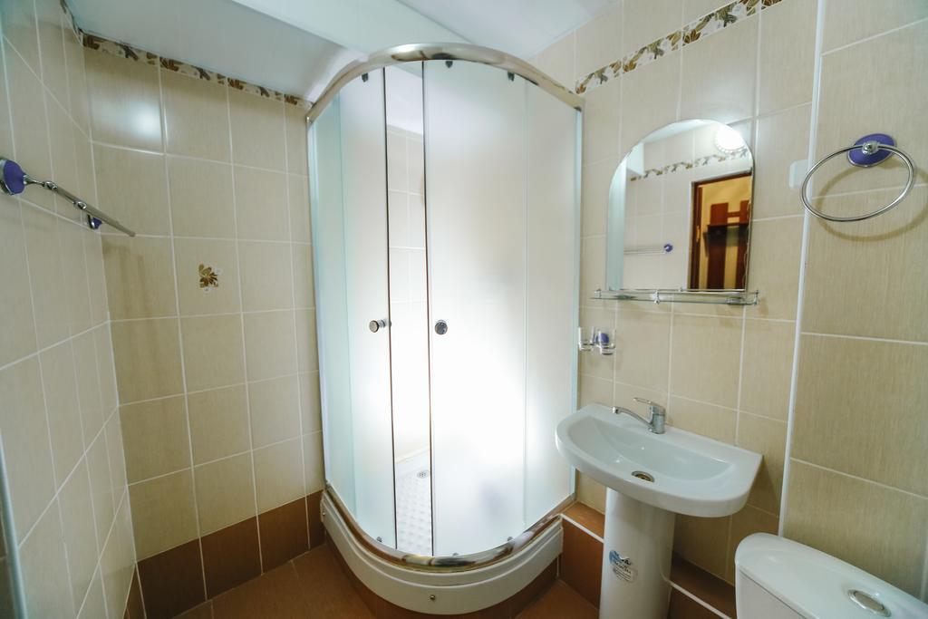 Sary Arka Hotel Pavlodar Eksteriør billede