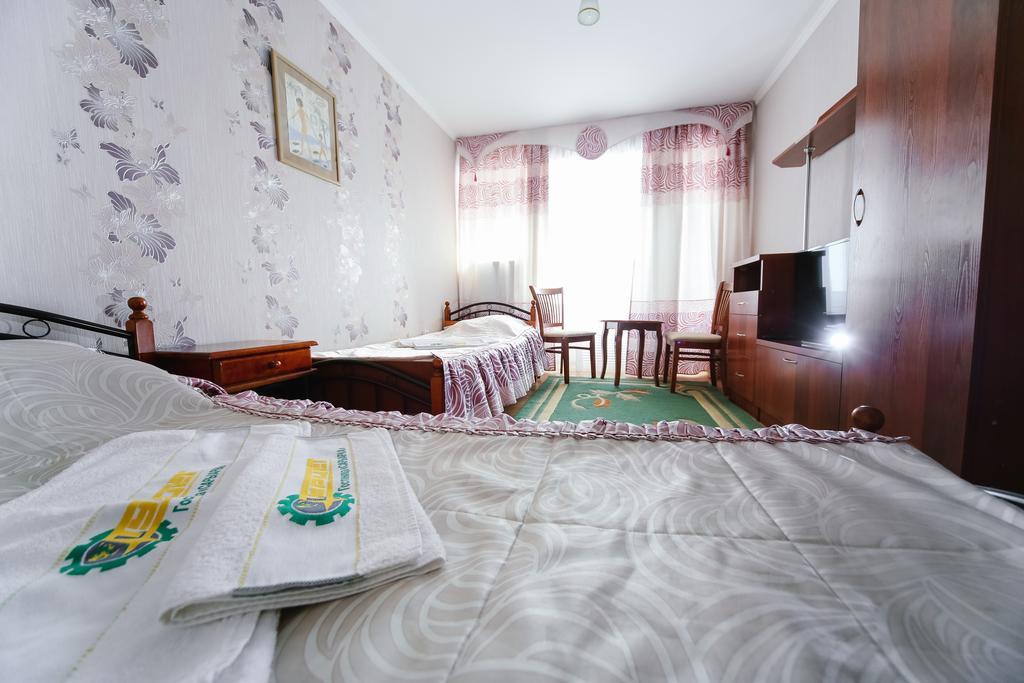 Sary Arka Hotel Pavlodar Eksteriør billede