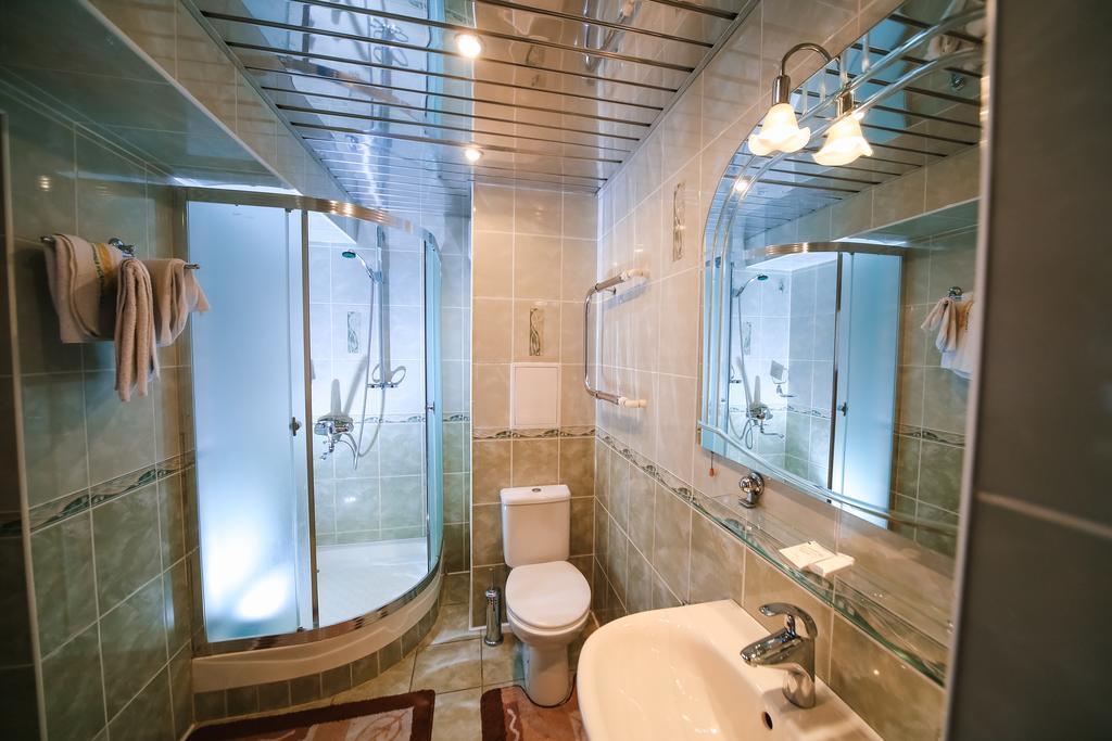 Sary Arka Hotel Pavlodar Eksteriør billede