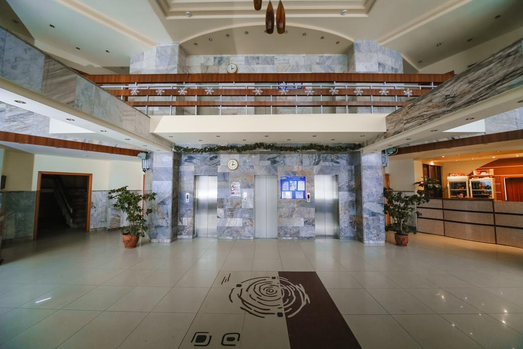 Sary Arka Hotel Pavlodar Eksteriør billede